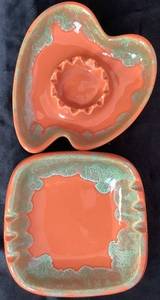 lot 63 image: MCM Orange & Green Drip Glaze Ceramic Ashtrays by California Pottery