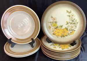 lot 65 image: Vintage Tableware Plate Collections - Mikasa Dura Stone Brown Bark & Wallace Heritage Painted Desert Collection Summer Morn
