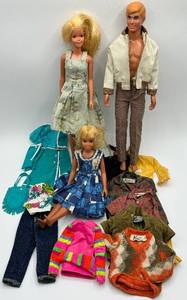 lot 77 image: Collection of 2 Malibu Barbies 1966, 1967 and 1 Ken Doll 1968 with Clothing
