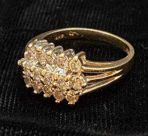 14kt (14KP) Gold with Diamonds Ring Size 7