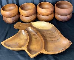 lot 146 image: Set of 8 Vintage Good-Wood 6 Teak Bowls from Thailand & Monkeypod Tray Philippines