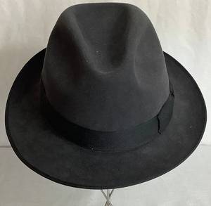 lot 142 image: Lodenhut Manufaktur 100% Fur Felt Mens Hat Size 58