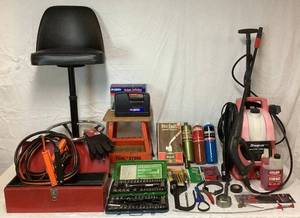 lot 106 image: Weekend Garage Shop Special