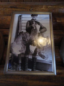 lot 8 image: Bald Eagle Hunter Picture 22x32