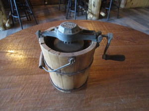 lot 87 image: Ice Cream Maker