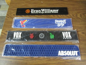 lot 102 image: Bar Mats