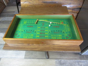 lot 189 image: Miniature Tabletop Craps Table 35x18x4