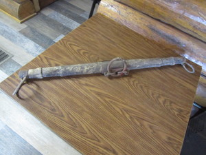 lot 193 image: Horse Hitch Evener