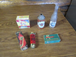 lot 230 image: Misc Vintage Items
