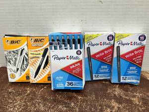 lot 94 image: Paper Mate and Bic Clic Pens