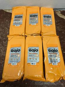lot 5 image: Gojo Fast Towels