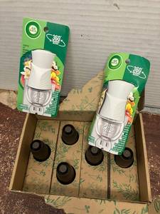 lot 65 image: Air Wick Essential Mist