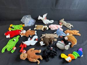 lot 75 image: Collection of Ty Beanie Babies Assorted Animals Plush Toys