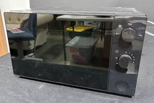 lot 128 image: IKEA Tillreda Countertop Microwave Oven 700W Black