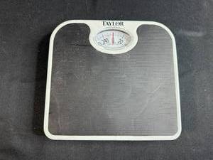 lot 145 image: Taylor Mechanical Bathroom Scale