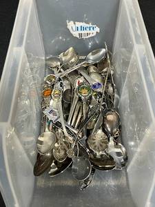 lot 188 image: Collection of Vintage Souvenir Collector Spoons Assorted Designs