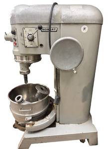 lot 103 image: Hobart H-600T 60-Quart Planetary Floor Mixer