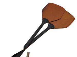 lot 113 image: Pizza Paddles