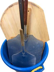 lot 113 image: Pizza Paddles