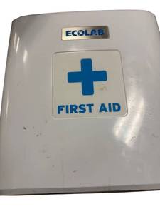 lot 138 image: ECO labs 1st aid kit