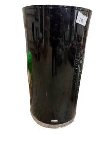 lot 163 image: Rubbermaid Trash Can