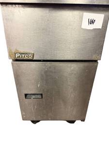 lot 166 image: Pitco 45C Commercial Gas Floor Fryer