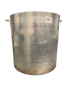 lot 177 image: Stock Pot