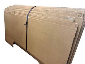 lot 226 image: Large Box