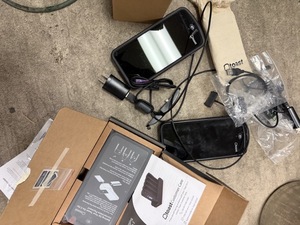 lot 348 image: Toast 3 hand held