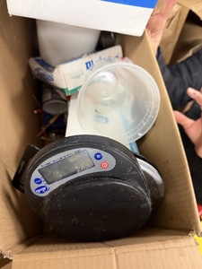 lot 410 image: Weight Scales, Scissors, Baking Powder, tins