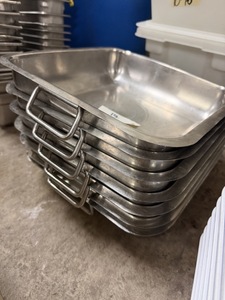 lot 112 image: Chafing half dish with handles qty 7