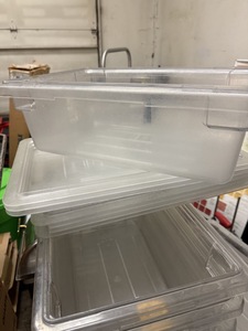 lot 118 image: Storage Containers and Lids 6d x 11.5 w 17.5