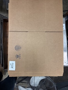 lot 224 image: Uline Shipping Box14 x 12 x 6