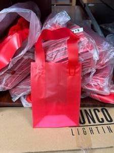 lot 531 image: Red bags Small to go