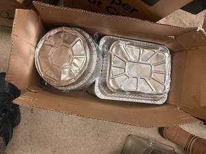 lot 520 image: Assorted Aluminum Pans
