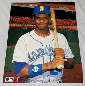 lot 39 image: Ken Griffey Jr. Rookie Year 1989 Barry Colla MLB Baseball Photo