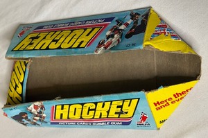 lot 78A image: 1975 OPC Hockey Card Vintage Box