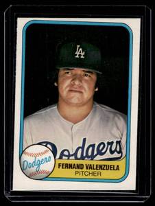 lot 154 image: Fernando Valenzuela RC 1981 Fleer #140 Rookie Vitnage Baseball Card