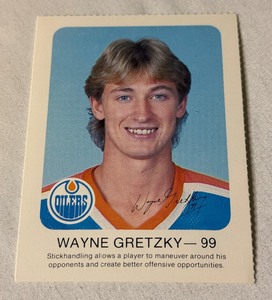 lot 144 image: Wayne Gretzky 1982 Red Rooster Food Stores Vintage Hockey Card