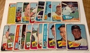 lot 228 image: 1965 Topps Baseball 18 Card Vintage Lot With Stars