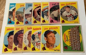 lot 233 image: 1959 Topps 11-Card Milwaukee Braves Vintage Baseball Lot