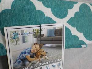 lot 41 image: My Magic Carpet Washable Runner 25...