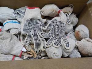 lot 125 image: 35 or more pair Cotton Work Gloves ...