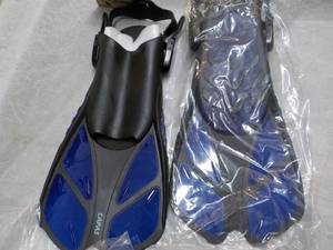 lot 137 image: Capas Snorkel Fins...