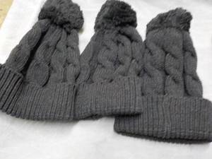 lot 138 image: 3 Winter Hats...