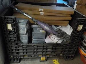 lot 70 image: Pallet with all Contents...