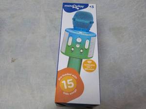 lot 184 image: Move 2 Play Wireless Mic Speaker...