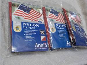lot 190 image: 3 Nylon 3 ft x 5 ft US Flags...