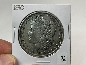 lot 32 image: 1890 Morgan Silver Dollar