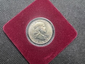 lot 87 image: 1962-D Brilliant Uncirculated Silver Franklin Half Dollar